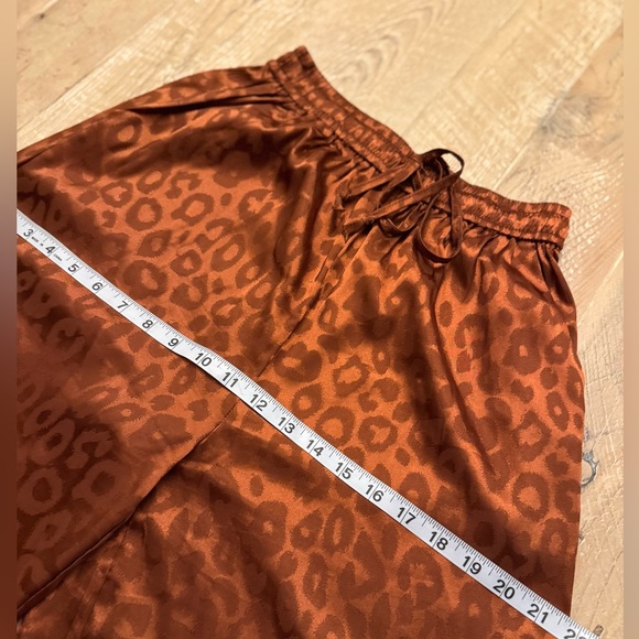 Silk & Salt Satin Burnt Brown Leopard Print Wide Leg Set M top S bottom - Picture 9 of 10